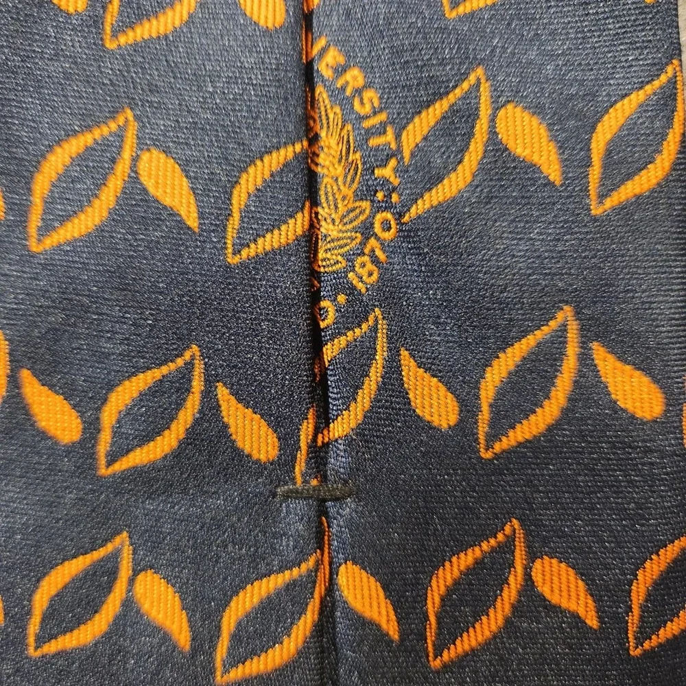 London 400 by Cambridge Apparel london 400